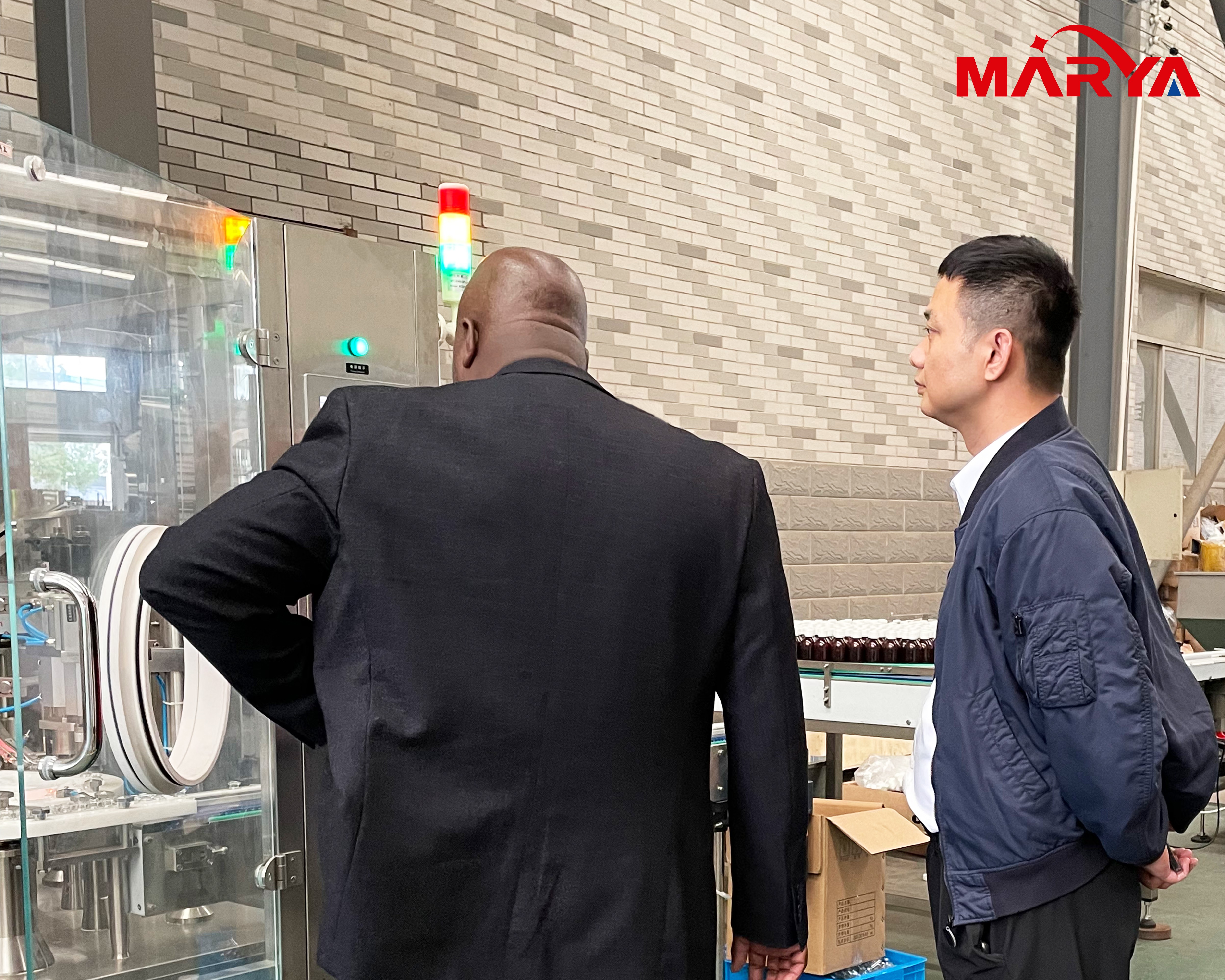 Ligne de remplissage du flacon zimbabw&eacute;en Project2 